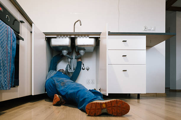 Professional Leak Detection technician working in Moody, MO